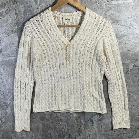 Neiman Marcus Sweaters - Neiman-Marcus Woman's 100% Cashmere Cable Knit V-neck Pullover Sweater Ivory M